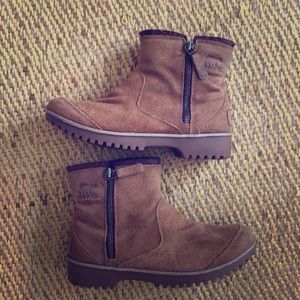 Sorel snow booties